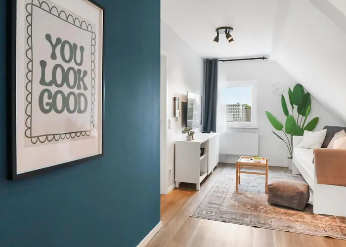 Moderne - Naehe Messe / Flughafen * Lohmar